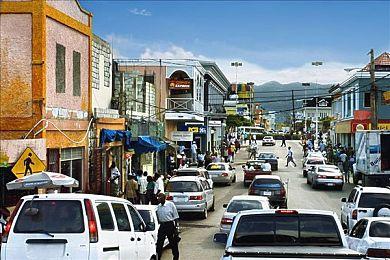 《最终幻想7：重生》新短片 在世界中追寻萨菲罗斯